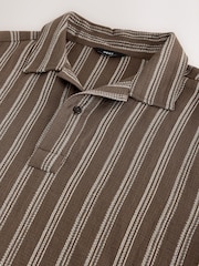 Braun - Woven Vertical Stripe Short Sleeve Polo Shirt - Bild 7 von 8