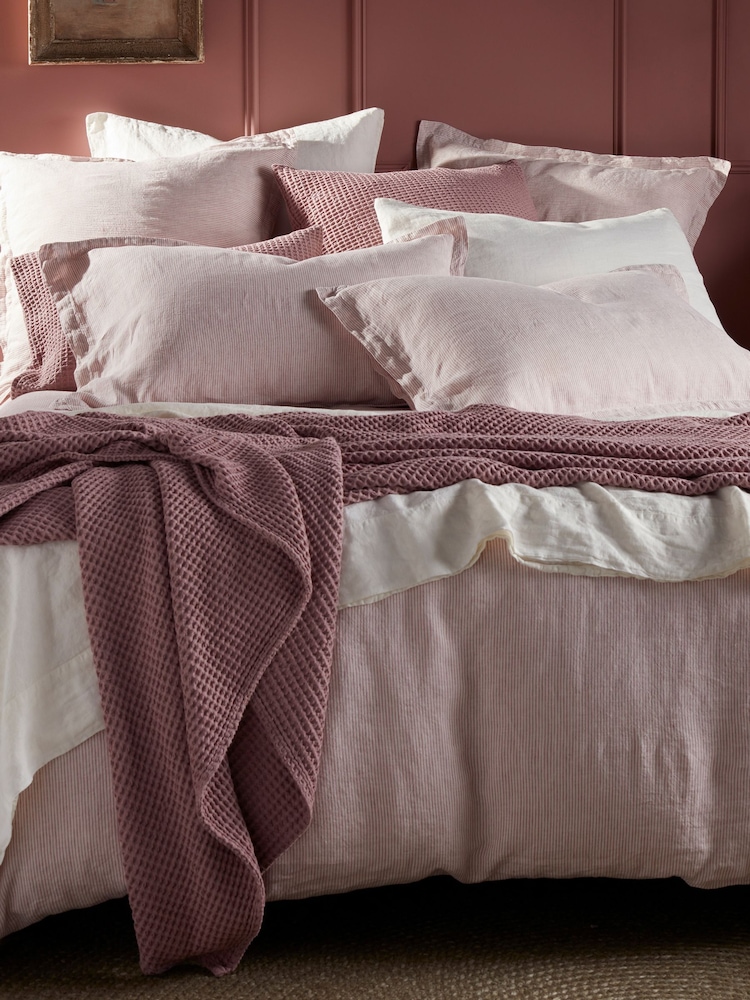 Secret Linen Store Vintage Rose Big Waffle Throw - Image 3 of 3 Secret Linen Store Vintage Rose Big Waffle Throw - Image 3 of 3