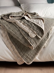 Secret Linen Store Olive Green Vivienne Quilted Throw - Image 1 of 3