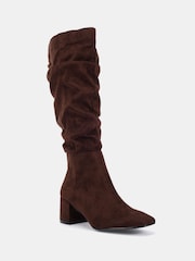 Braun - Novo GERI Block Heel Square Toe Ruched Knee Boot - Bild 3 von 6