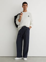 Off White - Reiss Kendi Monogram-Embroidered Relaxed Jumper - Bild 3 von 6