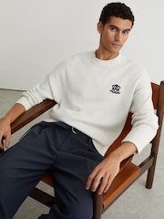 Off White - Reiss Kendi Monogram-Embroidered Relaxed Jumper - Bild 4 von 6