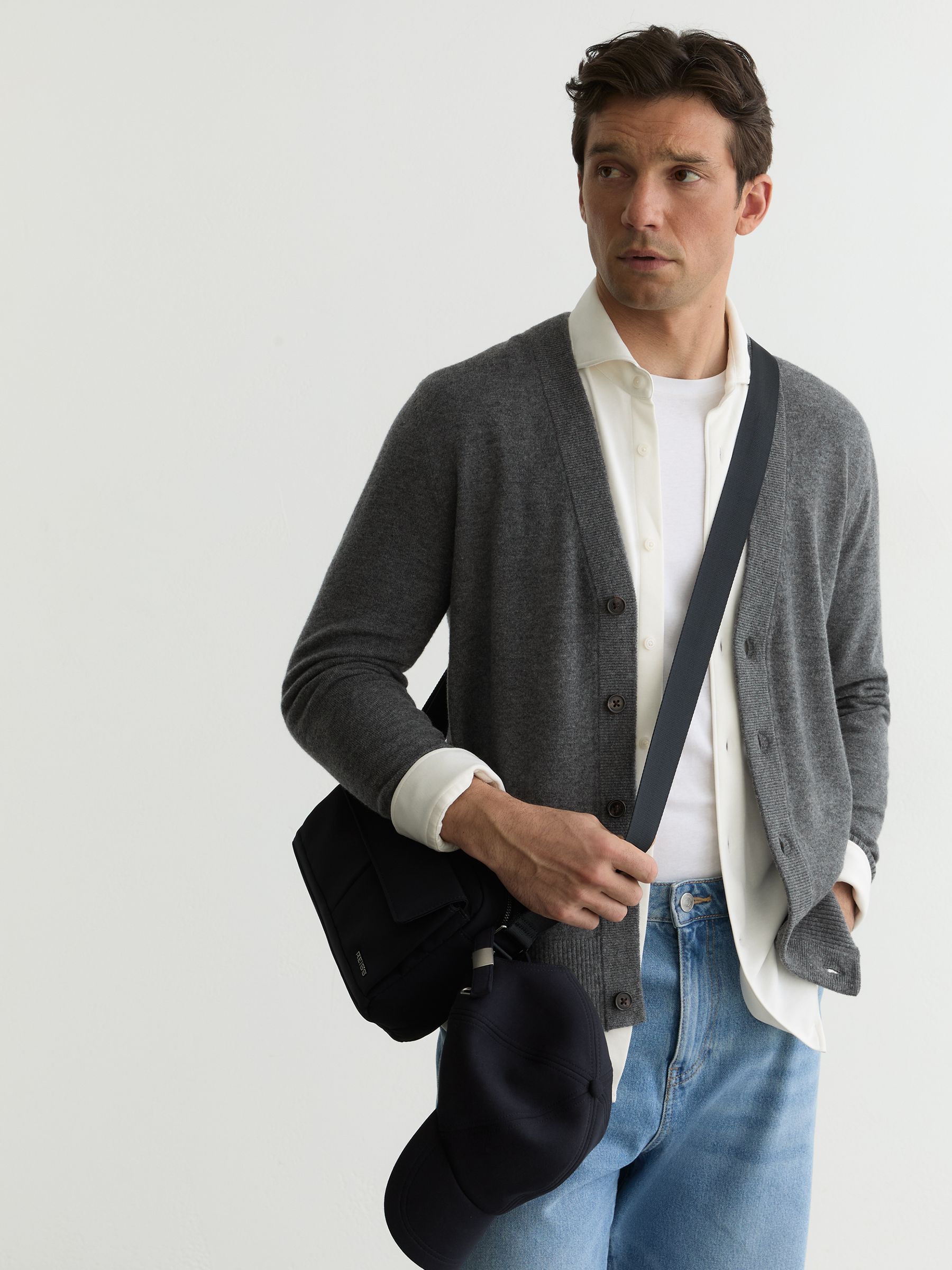 Next：日本 グレー - Reiss Fairclough ウール Vネックカーディガン