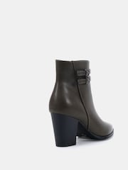 Novo Green Regular Fit Joy Buckle Detail Western Heeled Boots - Image 4 of 6