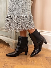 Novo Black Regular Fit Kennedy Curved Mid Heel Chelsea Ankle Boots - Image 1 of 6
