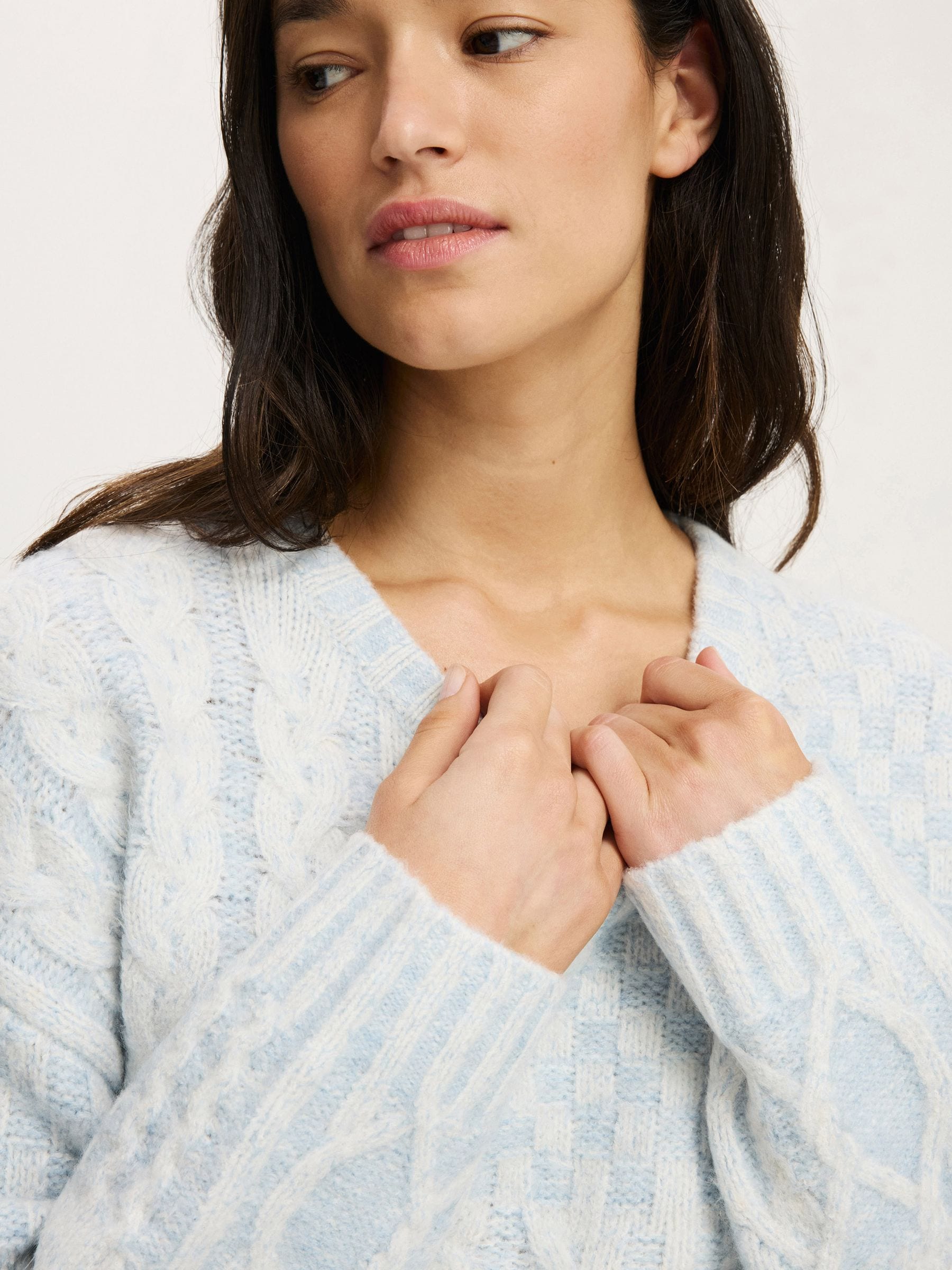 Cumpără Cotton On Luxe Crew Jumper from Next Romania
