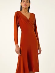 برتقالي - فستان متوسط الطول بجزء علوي ملفوف مع ربطة خصر من Roman - صورة 3 من 5