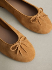 赭黄色 - N. Premium Suede Leather Ruched Ballerina Shoes - 10的图像9｝