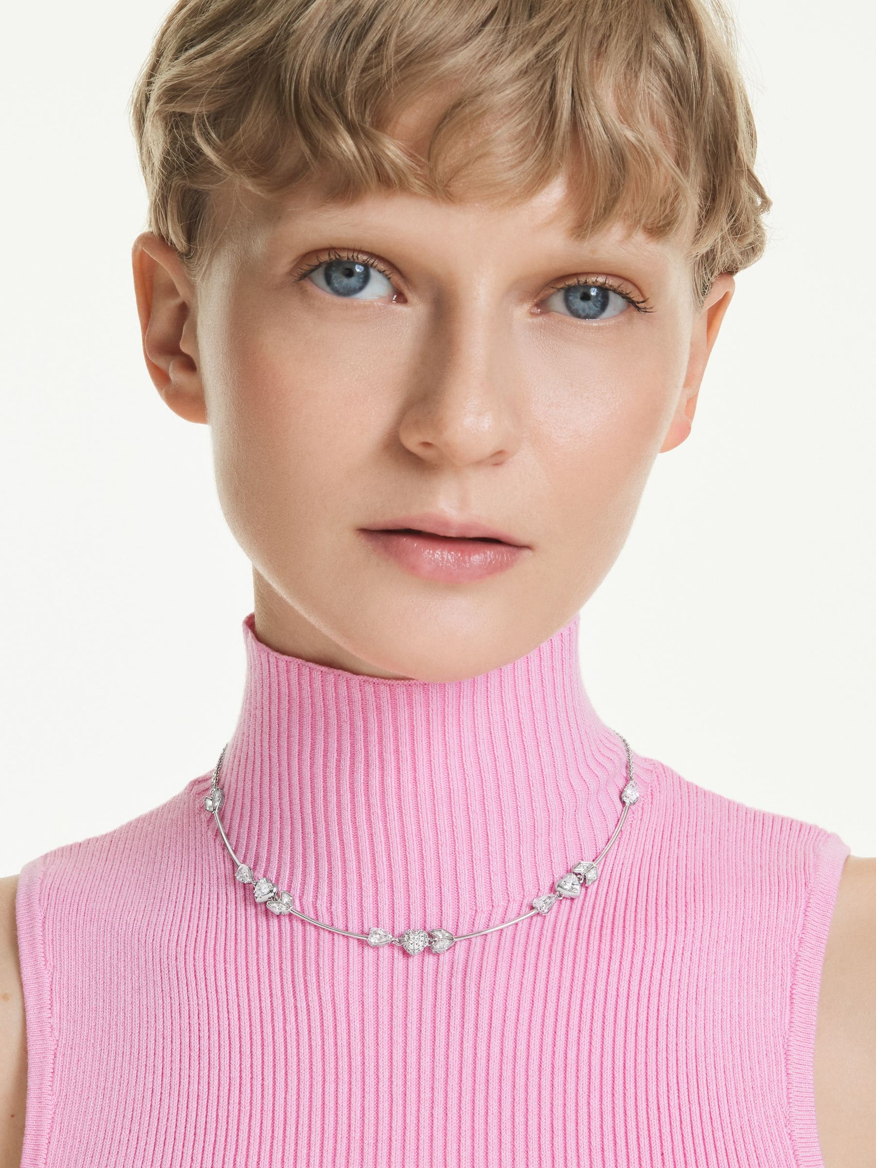 Swarovski Idyllia necklace, Heart with arrow, White, Rhodium plated - Image 4