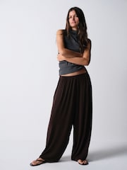 The Set 2 Pack Balloon Trousers Chocolate Brown/Black - Image 6 of 13