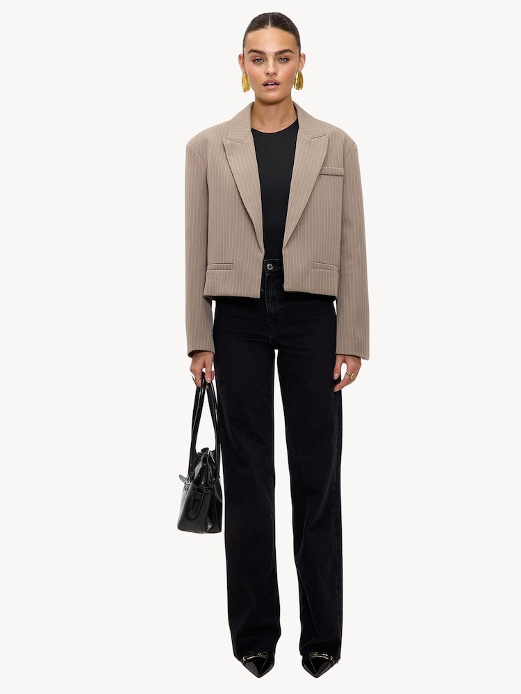 LOAVIES The Straight Fit Ruffle Straight Black Jeans - Image 5 of 5 LOAVIES The Straight Fit Ruffle Straight Black Jeans - Image 5 of 5