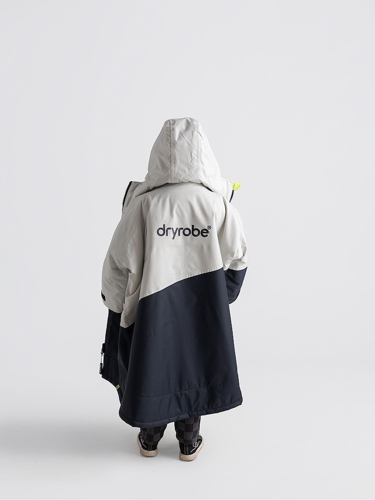 dryrobe Blue Advance 10-13 Changing Robe - Image 8 of 8 dryrobe Blue Advance 10-13 Changing Robe - Image 8 of 8