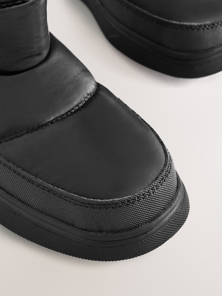 Black Standard Fit (F) Waterproof Quilted Boots - Image 5 of 5 Black Standard Fit (F) Waterproof Quilted Boots - Image 5 of 5