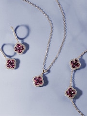 The Diamond Store Red Alegria 3 Clover Lab Emerald Bracelet 2.25ct in 18k Gold Vermeil - Image 4 of 8