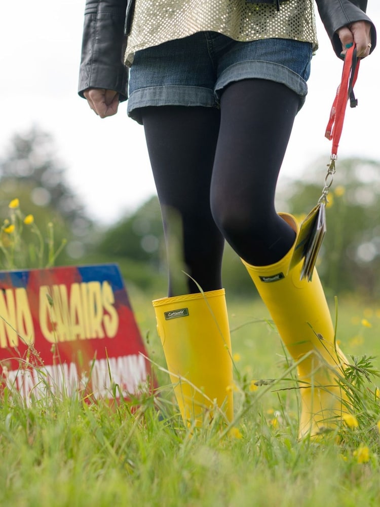 Cotswolds Yellow Sandringham Wellingtons - Image 1 of 2 Cotswolds Yellow Sandringham Wellingtons - Image 1 of 2