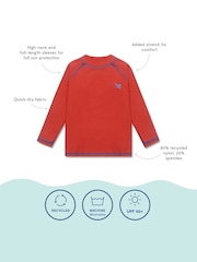 אדום - גופיית גלישה עשויה בד המגן מפני קרינת השמש UV לבנים של Muddy Puddles - תמונה 5 מתוך 5