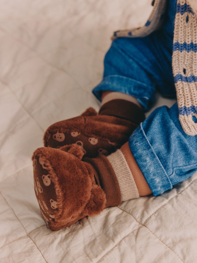Chocolate Brown Bear Baby Sock Top (0-2mths) - Image 2 of 3 Chocolate Brown Bear Baby Sock Top (0-2mths) - Image 2 of 3