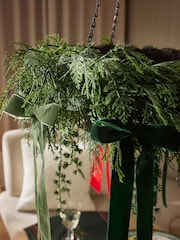 Red/Green Artifical Christmas Hanging Wreath with Bows - Image 2 of 3