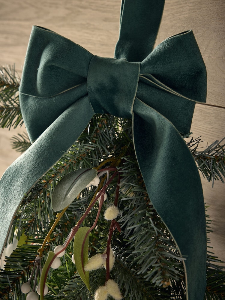 Green/White Artificial Light Up Christmas Swag Wreath with Bow - Image 2 of 3