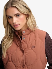 Superdry Brown Onion Quilt Crinkle Snap Gilet - Image 6 of 7
