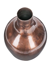 Libra Interiors Large Tambora Copper Finish Metal Vase - Obrázek 3 z 6