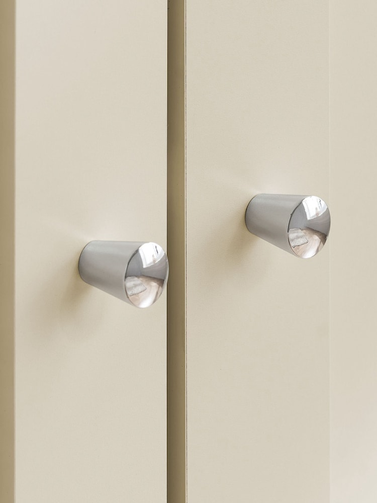 Birlea Cream Highgate 3 Door 2 Drawer Sideboard - Image 2 of 5