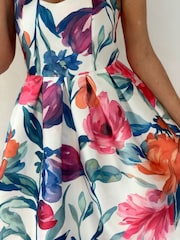 Girl In Mind Raisa Strappy Sweetheart Neck Midi Dress - Imagen 5 de 5