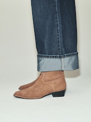 黃褐棕麂皮 - Forever Comfort® Standard/Wide Fit Leather Ankle Western Boots - 圖片 6，共 11