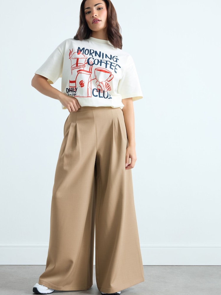 بنطلون بلازو أمامي مطوي من PixieGirl Petite - صورة 1 من 4