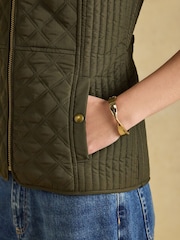 Joules Minx Khaki Green Showerproof Diamond Quilted Gilet - Image 4 of 11