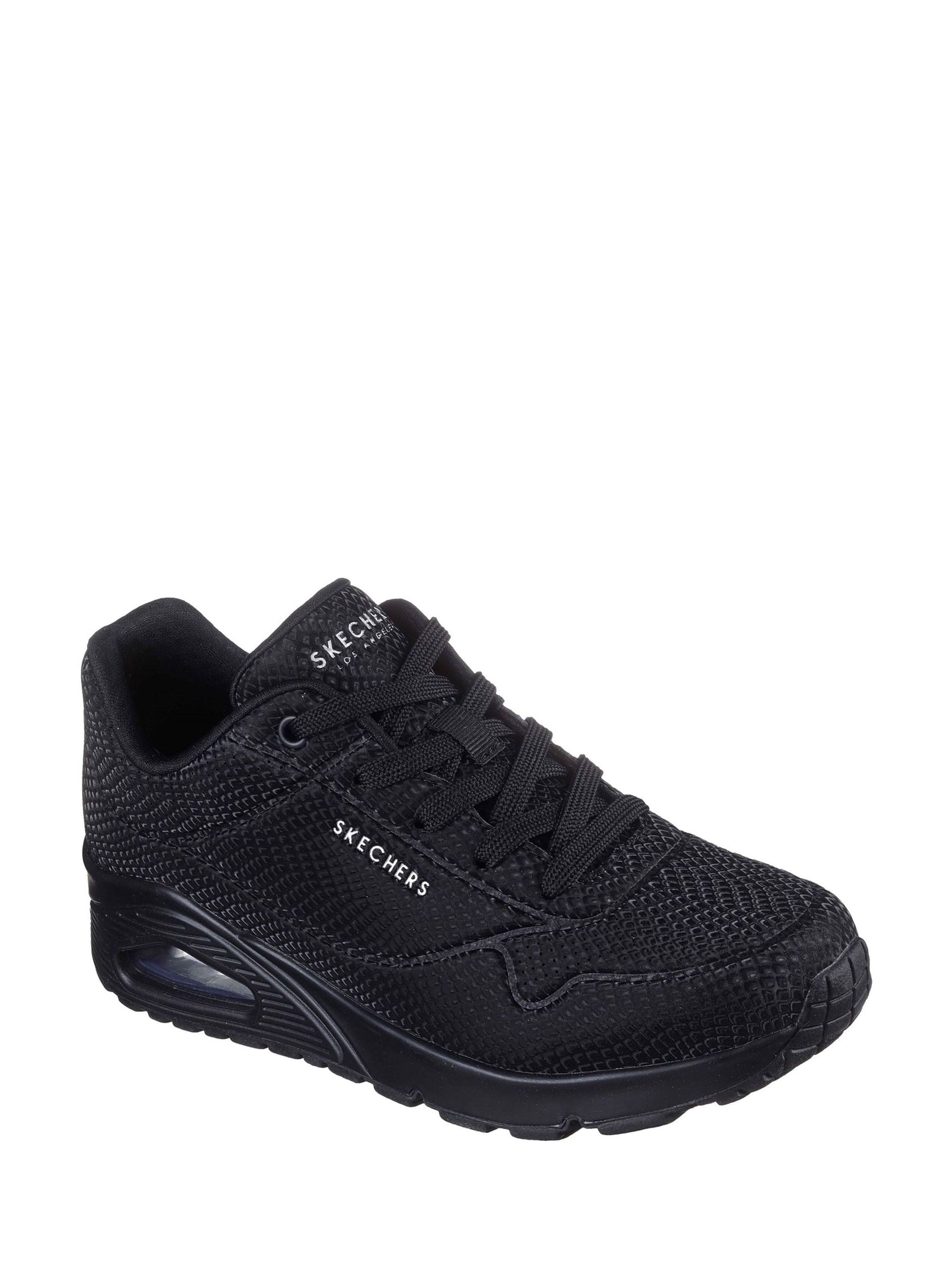Next：日本 Skechers Uno - シャイニー スケール スニーカー from Next