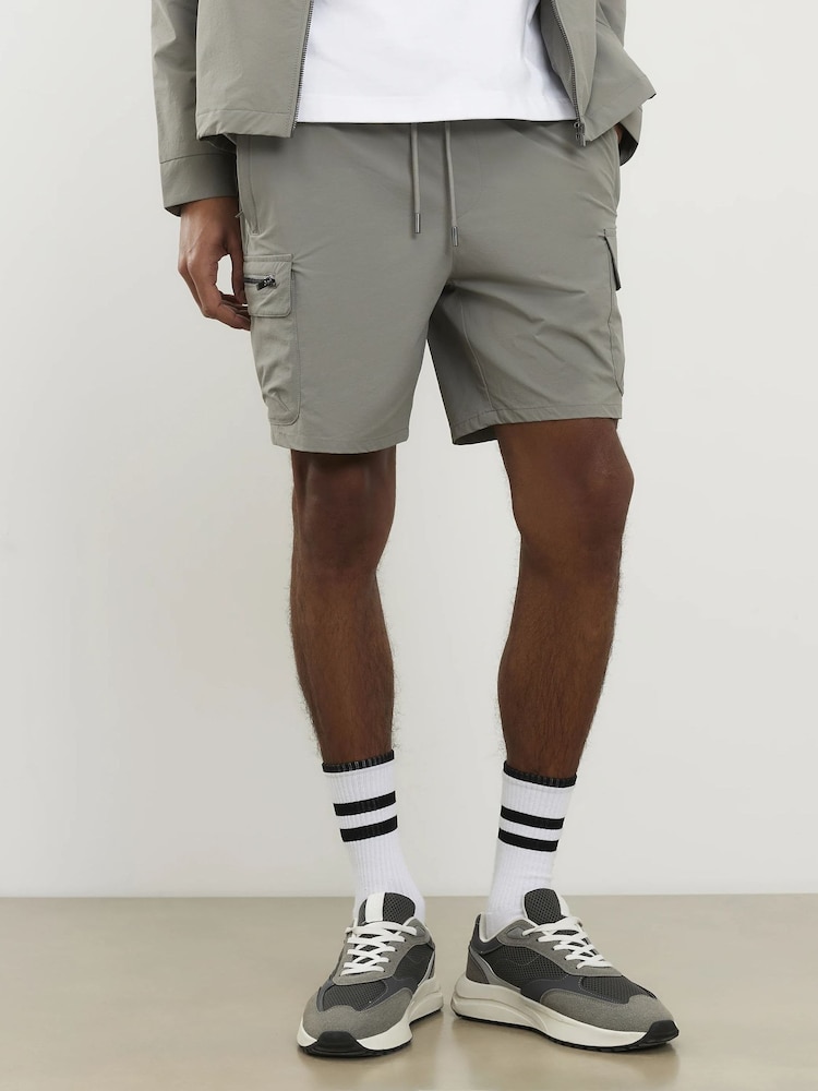River Island Grey Skinny Stretch Cargo Shorts - Image 1 of 4 River Island Grey Skinny Stretch Cargo Shorts - Image 1 of 4
