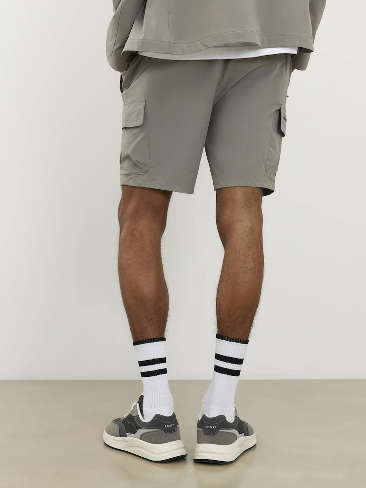 River Island Grey Skinny Stretch Cargo Shorts - Image 2 of 4 River Island Grey Skinny Stretch Cargo Shorts - Image 2 of 4