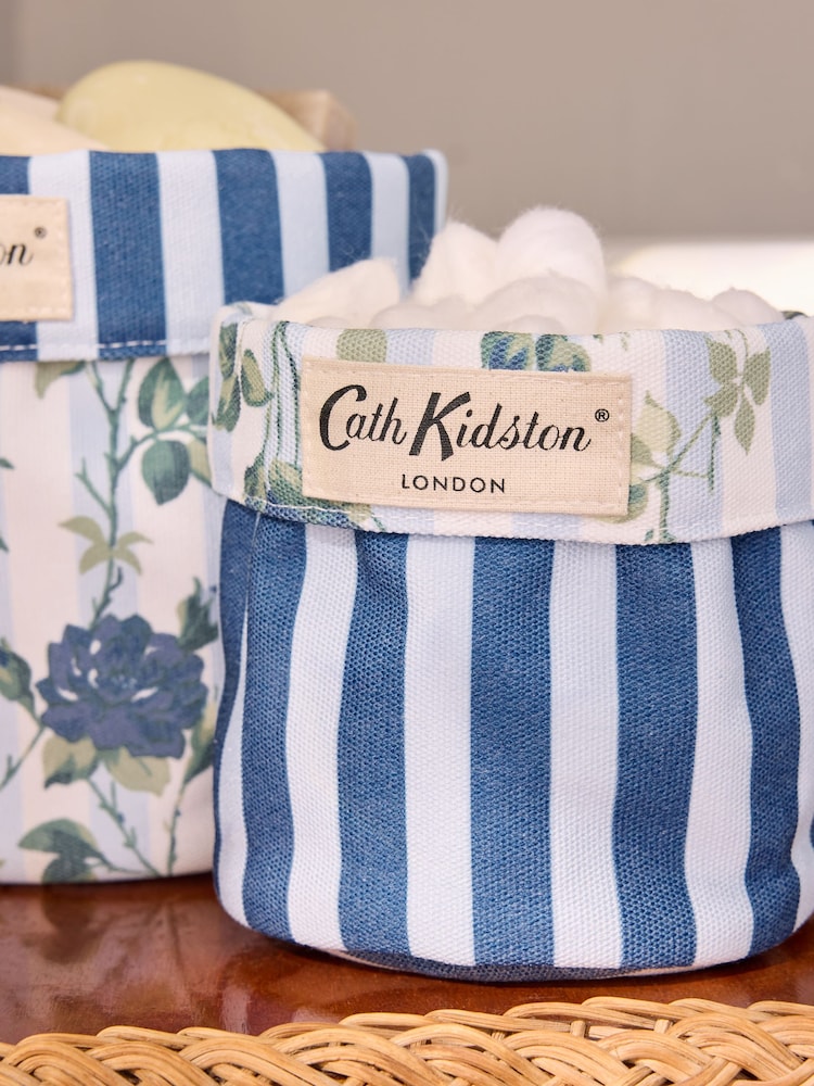 Cath Kidston Set of 2 Blue Climbing Rose Reversible Storage Bags - Image 2 of 4 Cath Kidston Set of 2 Blue Climbing Rose Reversible Storage Bags - Image 2 of 4