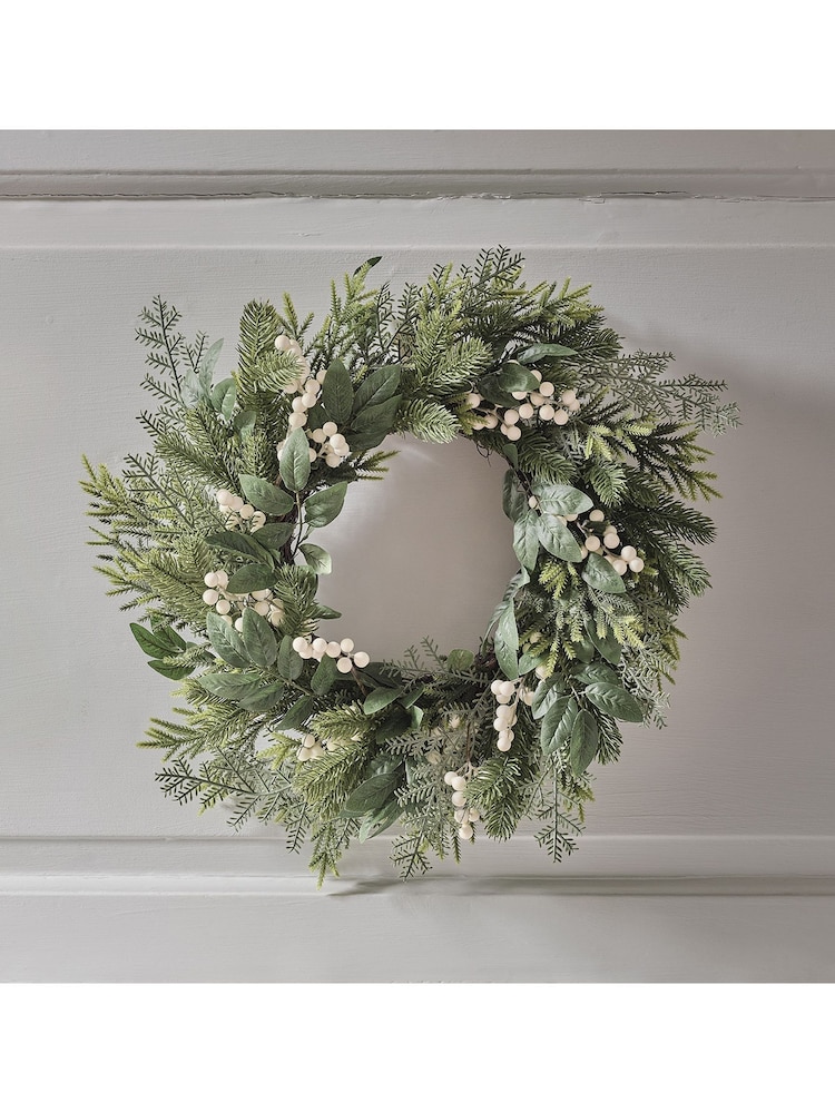 Lights4fun White and Red 50cm Pre Lit Berry Christmas Wreath - Image 3 of 3
