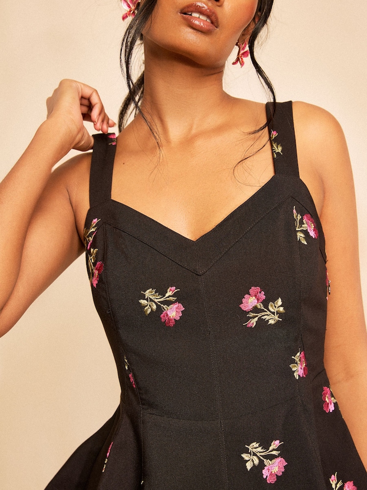 Love & Roses Black Tailored Embroidered Waistcoat - Image 2 of 4