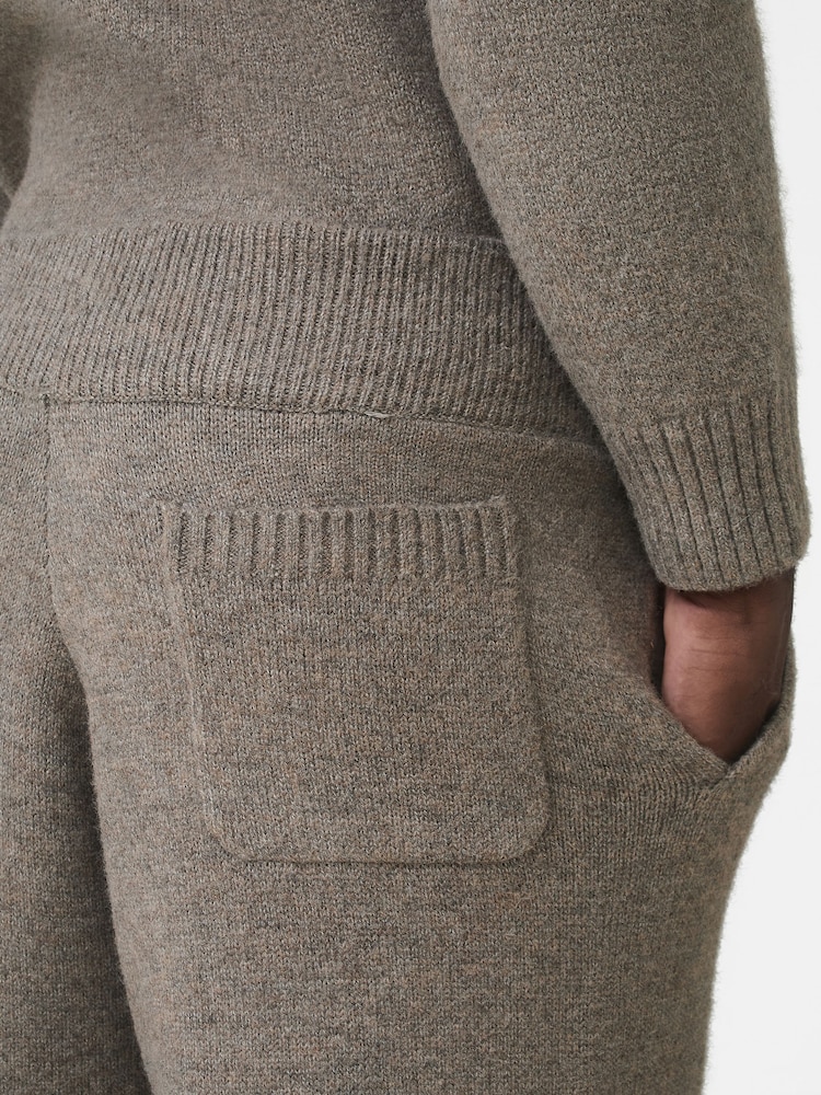 MAUVAIS מכנסי טרנינג סרוגים, דגם Montreux - תמונה 7 מתוך 7