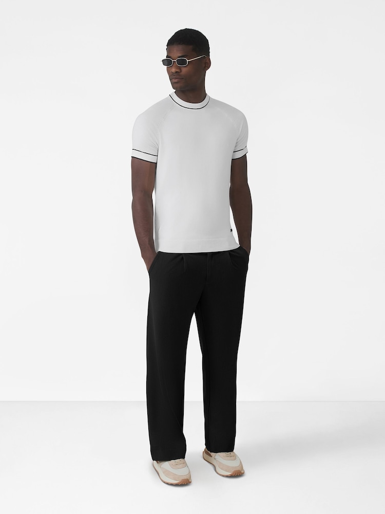 MAUVAIS Black Como Relaxed Fit Pleated Tailored Trousers - Image 2 of 4