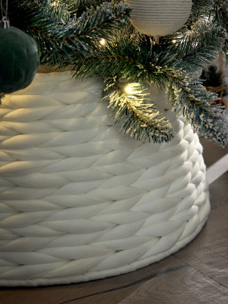 White Chunky Knit Tree Skirt - Image 2 of 3