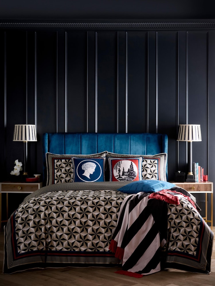 Laurence Llewelyn-Bowen Black Hero Cotton Duvet Cover Set - Image 5 of 5