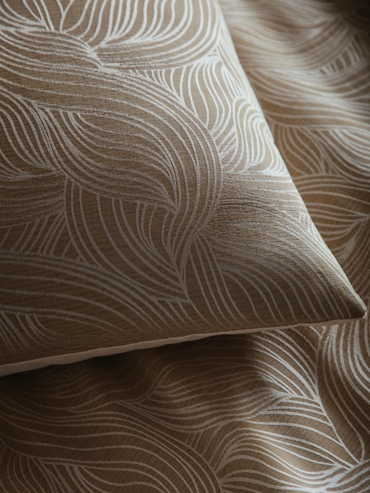 Laurence Llewelyn-Bowen Natural Venus Grace Jacquard Duvet Cover Set - Image 3 of 3 Laurence Llewelyn-Bowen Natural Venus Grace Jacquard Duvet Cover Set - Image 3 of 3