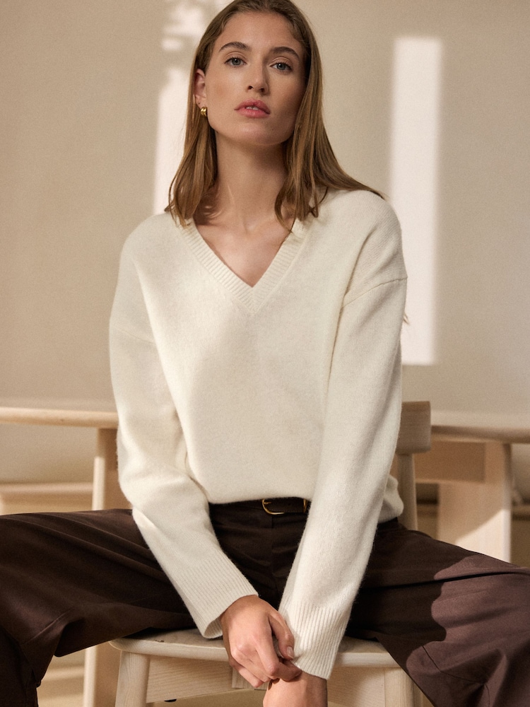 Ecru Merino Wool N.Premium V-Neck Jumper - Image 1 of 7