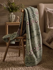 Green Knitted Christmas Fair Isle Throw - Image 2 of 5