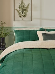 Brooklyn Quilted Velvet Duvet Cover and Pillowcase Set - Imagen 2 de 4