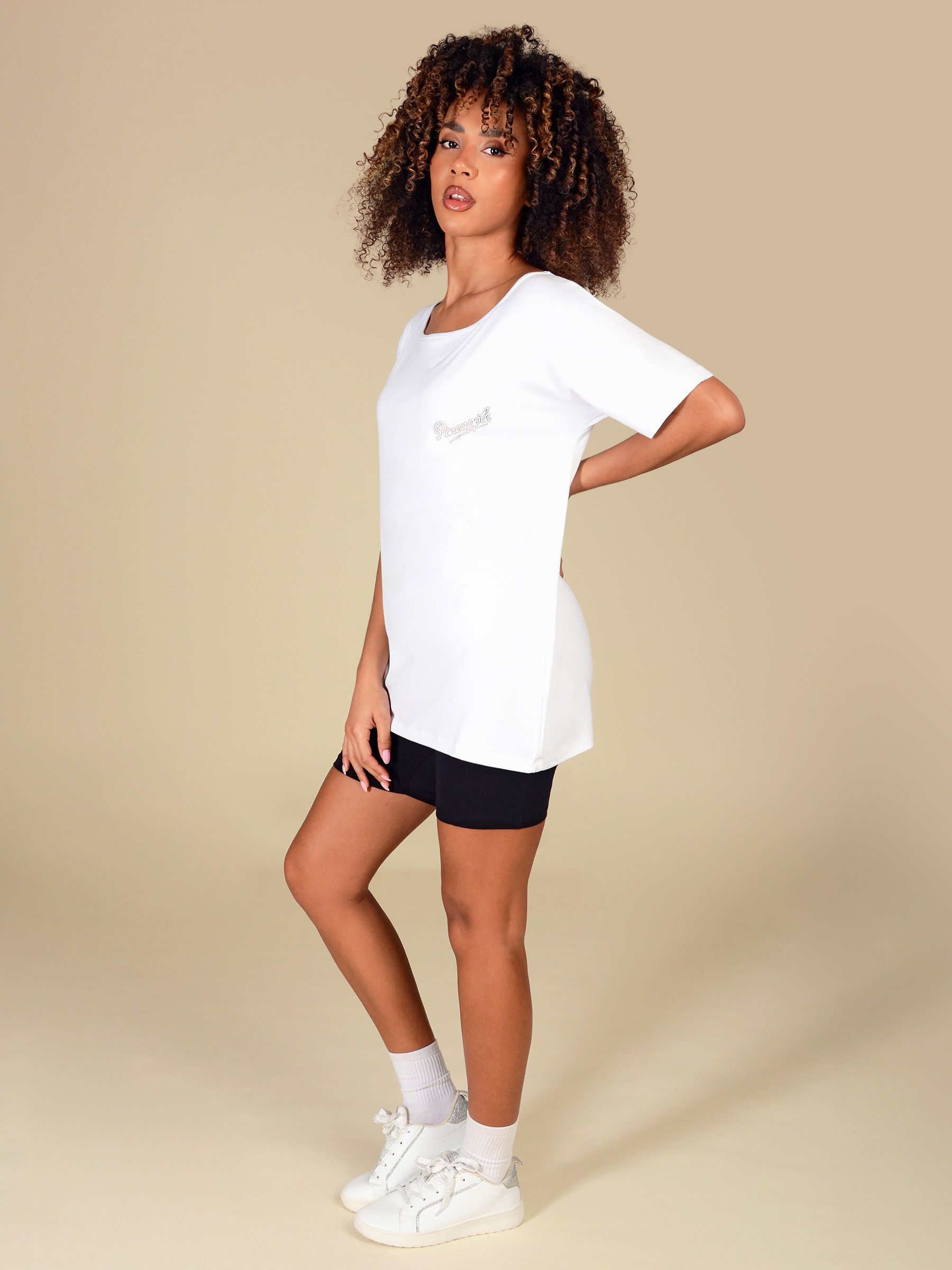 Comprar Pineapple Off Shoulder Camiseta oversized com ombros à