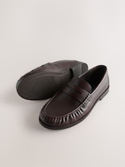 Braun - Ruched Leather Loafers - Bild 7 von 7