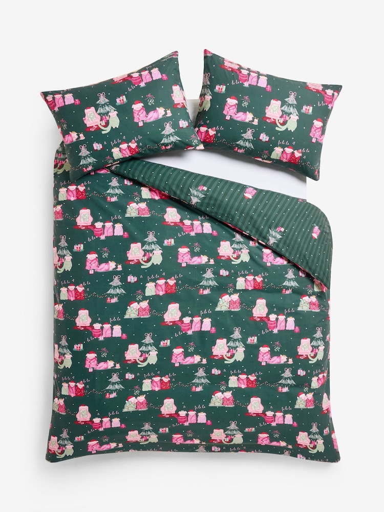 Green Pigs In Blanket Christmas Reversible Duvet Cover and Pillowcase Set - Image 1 of 2 Green Pigs In Blanket Christmas Reversible Duvet Cover and Pillowcase Set - Image 1 of 2