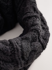 Black Cable Snood (1-16yrs) - Image 3 of 4