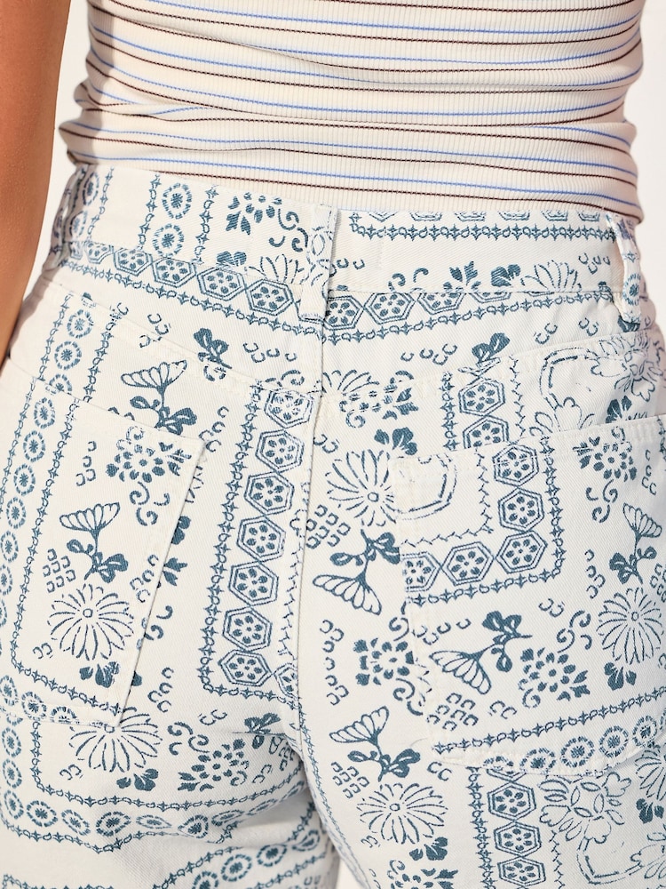 Ecru / Navy Bandana Print - 百慕達牛仔短褲 - 圖片 6，共 6