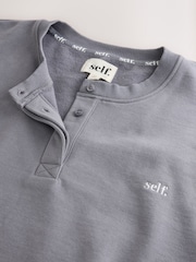 Gris de charbon de bois - self. Henley Sweatshirt - Image 8 de 8